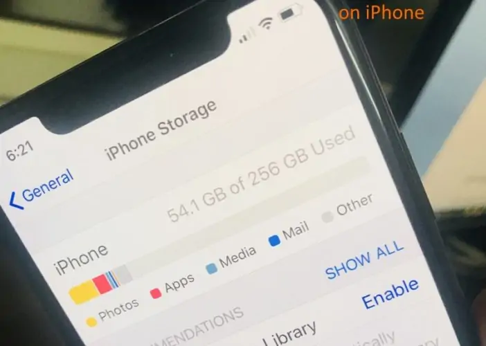 iPhoneストレージ