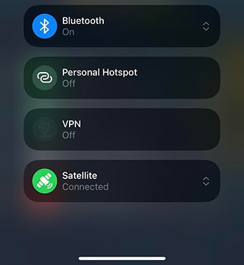 iOS 18コントロールセンター衛星
